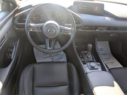 Used 2025 MAZDA MAZDA3 Hatchback w/Premium Plus Pkg image 29