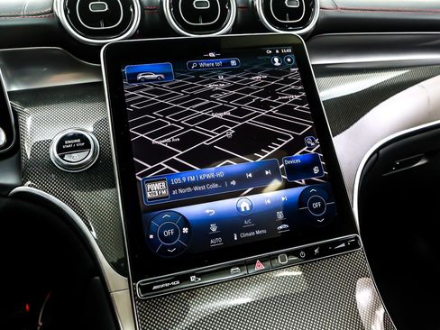 Used 2024 Mercedes-Benz GLC 43 AMG 4MATIC image 21