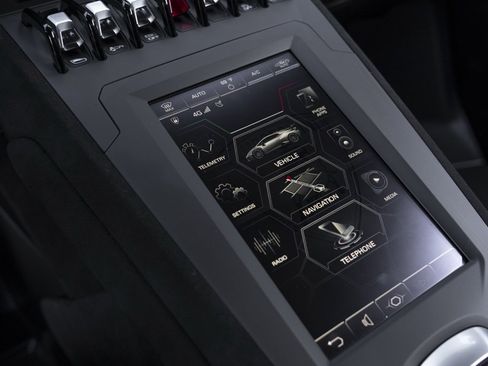 Used 2022 Lamborghini Huracan STO image 35