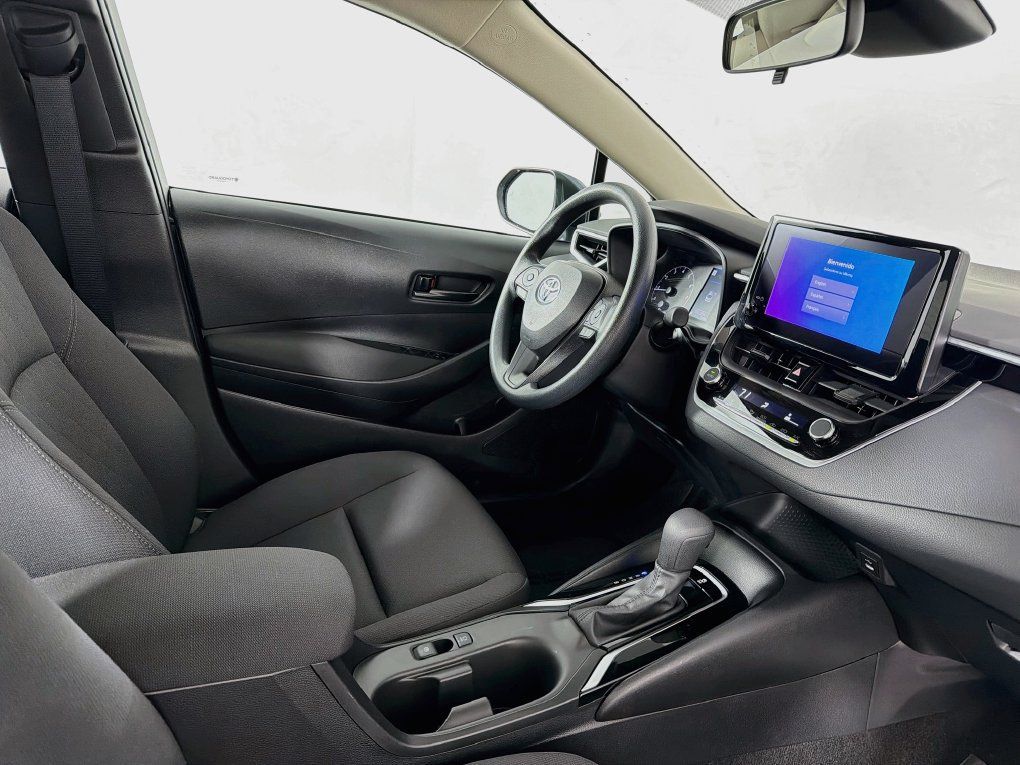 Used 2024 Toyota Corolla LE w/ LE Convenience Package FWD image 35
