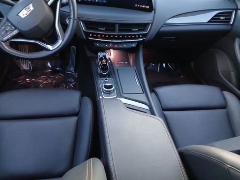 Used 2025 Cadillac CT5 Sport image 11