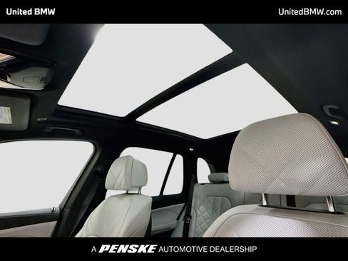 Used 2025 BMW X5 xDrive40i AWD/4WD image 12