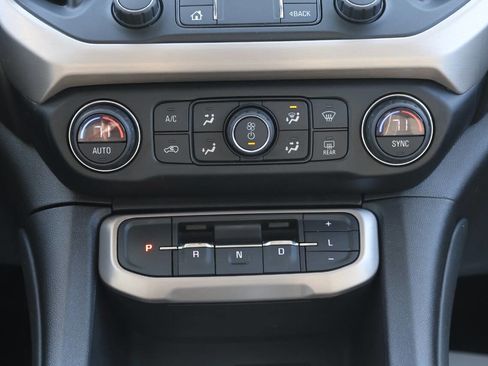 Used 2020 GMC Acadia Denali w/ Technology Package image 21