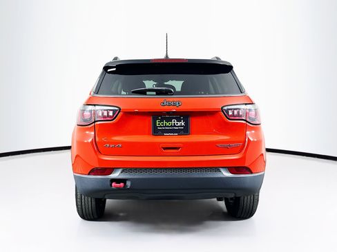 Used 2019 Jeep Compass Trailhawk image 7