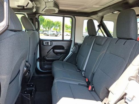 Used 2024 Jeep Wrangler Unlimited Sport AWD/4WD image 10