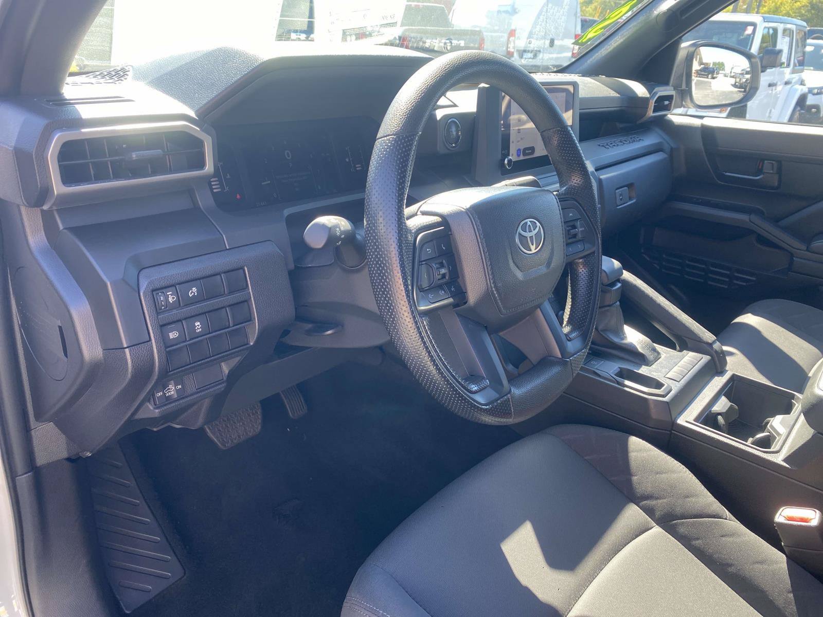 Used 2025 Toyota Tacoma SR RWD image 22