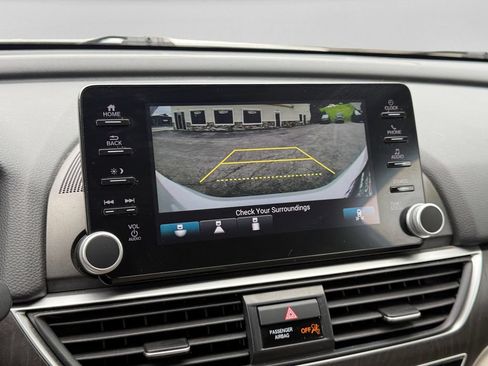 Used 2020 Honda Accord EX-L image 16