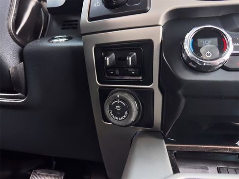 Used 2022 Ford F250 Lariat w/ Tremor Off-Road Package image 19