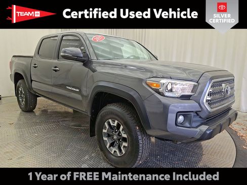 Certified 2017 Toyota Tacoma TRD Sport image 1