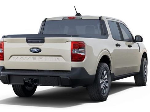 New 2025 Ford Maverick XLT FWD image 3