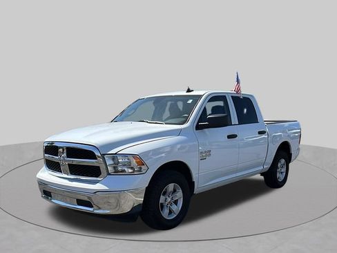 Used 2023 RAM 1500 Classic SLT w/ Electronics Group AWD/4WD image 7