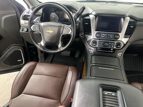 Used 2019 Chevrolet Tahoe Premier w/ Premier Plus Edition AWD/4WD image 18