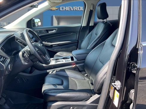 Used 2022 Ford Edge Titanium w/ Equipment Group 301A AWD/4WD image 21