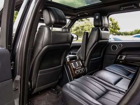 Used 2016 Land Rover Range Rover Supercharged AWD/4WD image 36
