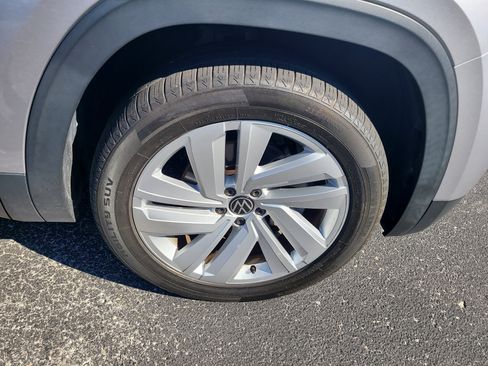 Used 2021 Volkswagen Atlas Cross Sport SE image 10