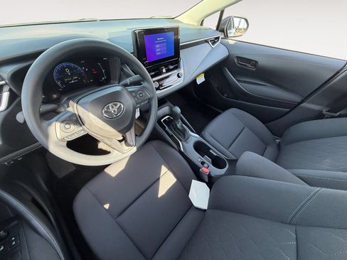 Certified 2026 Toyota Corolla LE FWD image 9