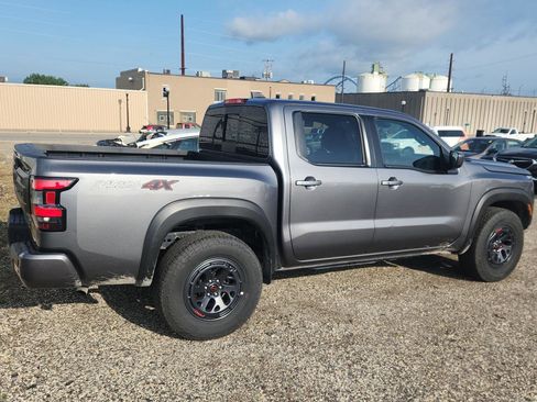 Used 2026 Nissan Frontier PRO-4X AWD/4WD image 4