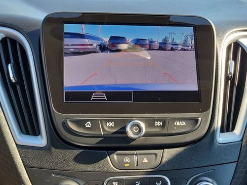 Used 2024 Chevrolet Malibu LT image 11