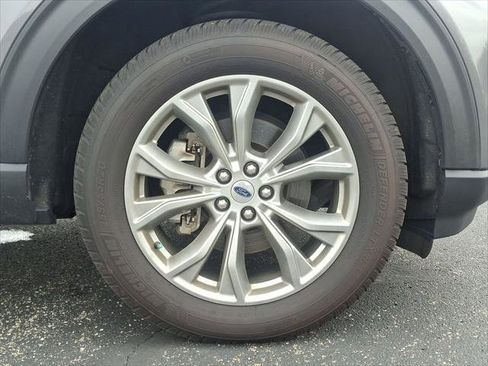 Used 2022 Ford Explorer Limited w/ Equipment Group 301A image 27