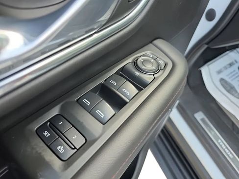 Used 2023 Chevrolet Tahoe RST AWD/4WD image 13
