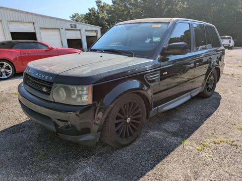 Used 2010 Land Rover Range Rover Sport HSE AWD/4WD image 3