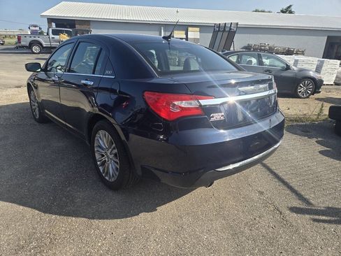 Used 2013 Chrysler 200 Limited FWD image 6