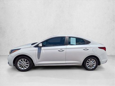 Used 2022 Hyundai Accent SEL FWD image 9