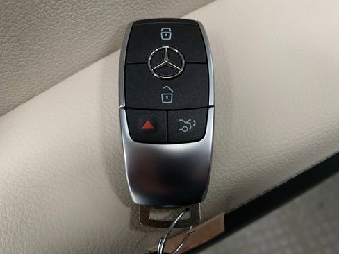 New 2026 Mercedes-Benz GLE 450 4MATIC image 36