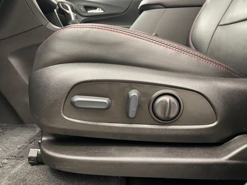 Certified 2022 Chevrolet Equinox RS w/ RS Leather Package image 9