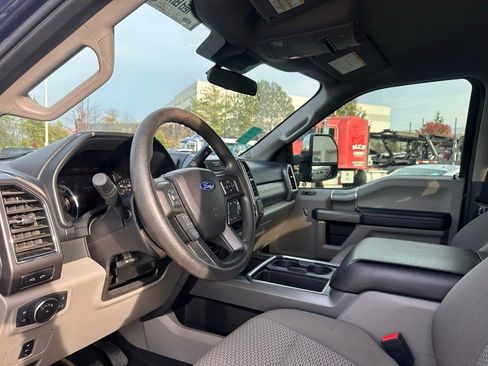 Used 2021 Ford F250 XLT w/ XLT Premium Package image 10