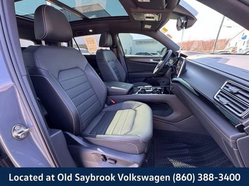 Certified 2025 Volkswagen Atlas Cross Sport SEL R-Line AWD/4WD image 25