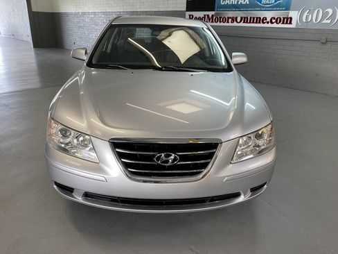 Used 2009 Hyundai Sonata GLS w/ Popular Equipment Pkg 2 FWD image 2