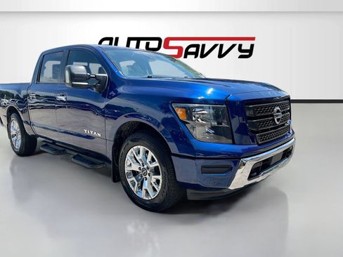 Used 2023 Nissan Titan SV w/ SV Convenience Package RWD image 1
