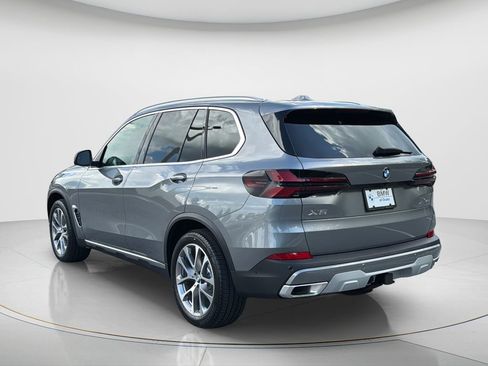 New 2026 BMW X5 xDrive40i w/ Premium Package AWD/4WD image 3