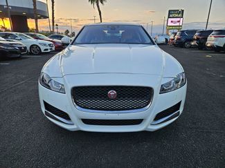 Used 2018 Jaguar XF Premium AWD/4WD video 2