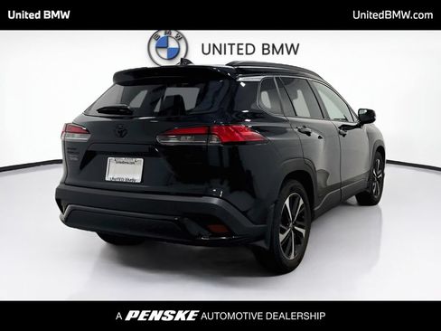 Used 2024 Toyota Corolla Cross AWD Hybrid w/ Convenience Package image 5