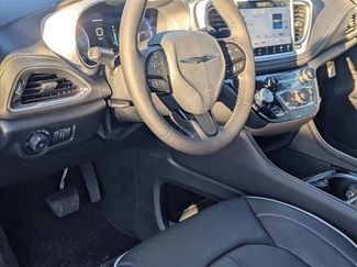 New 2026 Chrysler Pacifica Limited w/ S Appearance Package video 3