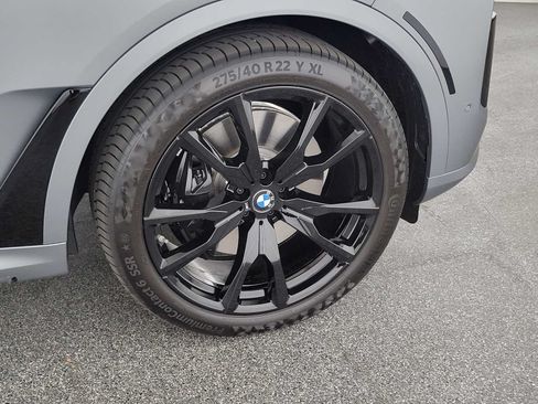Used 2026 BMW X7 M60i AWD/4WD image 9