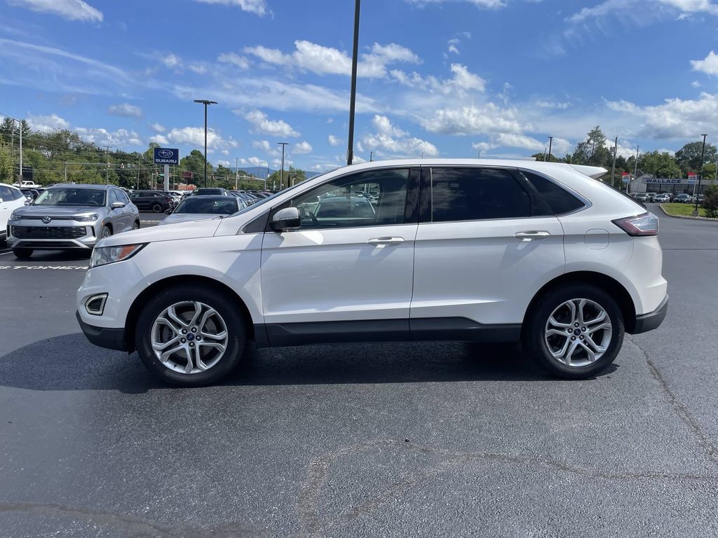 Used 2017 Ford Edge Titanium w/ Equipment Group 301A AWD/4WD image 3