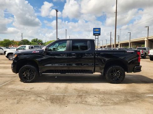 Used 2025 Chevrolet Silverado 1500 LT Trail Boss w/ LT Trail Boss Premium Package image 4