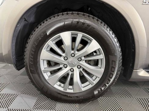 Used 2017 INFINITI QX80 4WD w/ Driver Assistance Package image 9