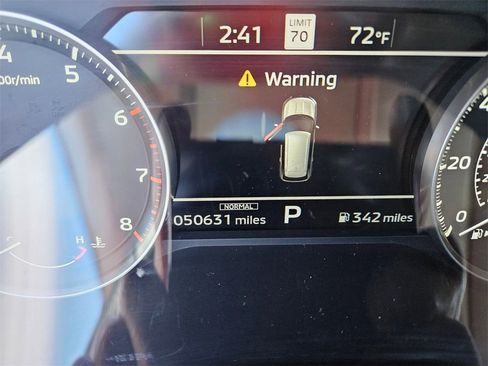 Used 2024 Mitsubishi Outlander SE image 19