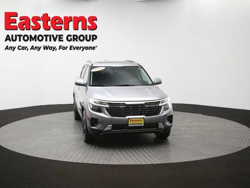 Used 2024 Kia Seltos EX AWD/4WD image 53