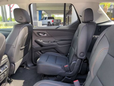 Used 2020 Chevrolet Traverse Premier w/ Redline Edition FWD image 15
