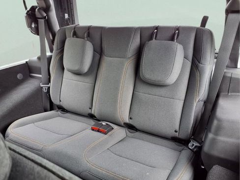 Used 2026 Jeep Wrangler Sport AWD/4WD image 10