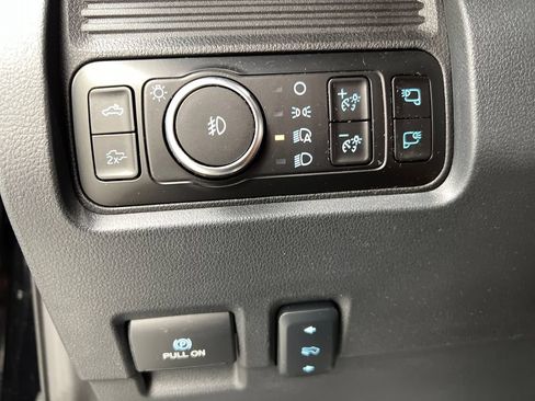Used 2026 Ford F250 Lariat AWD/4WD image 41