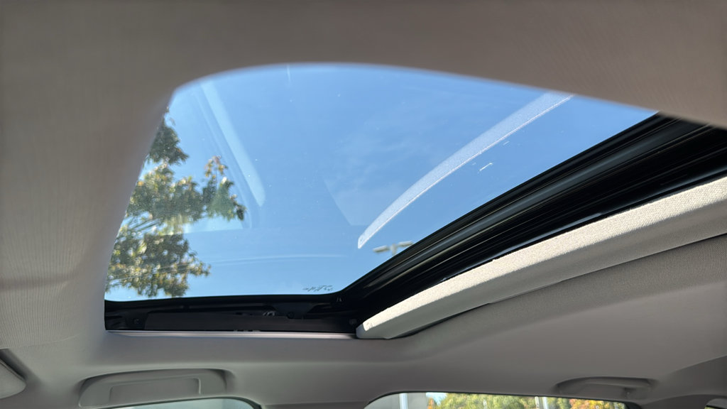 Used 2018 Honda CR-V Touring image 25