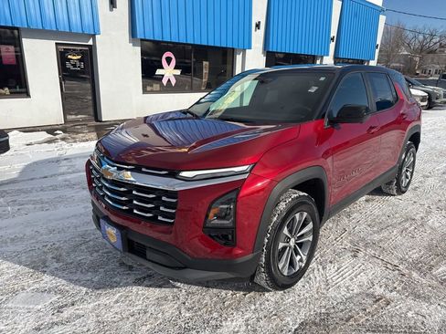 New 2026 Chevrolet Equinox LT w/ Convenience Package II image 2