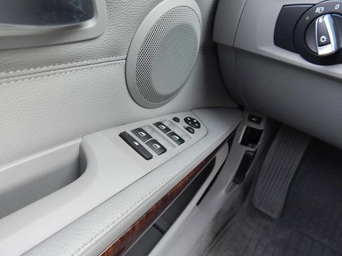 Used 2010 BMW 328i Sedan image 25