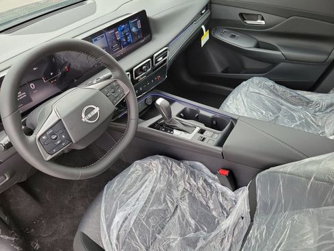 New 2026 Nissan Sentra SV w/ SV Convenience Package FWD image 14